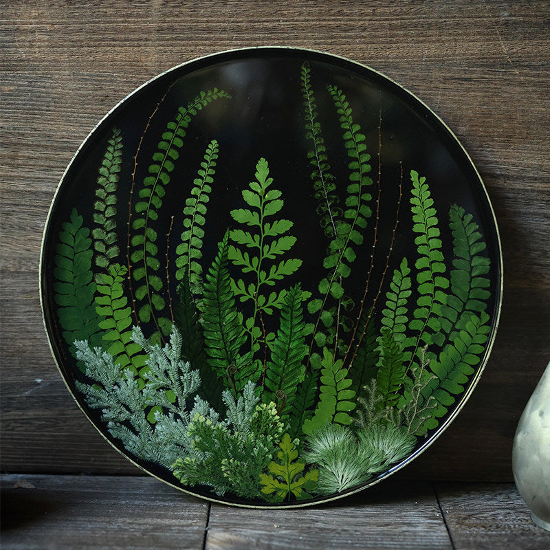 Botanical Fern Lacquer Plate — Natural Lacquer, 18K Gold Leaf Rim & Japanese Crystal Resin