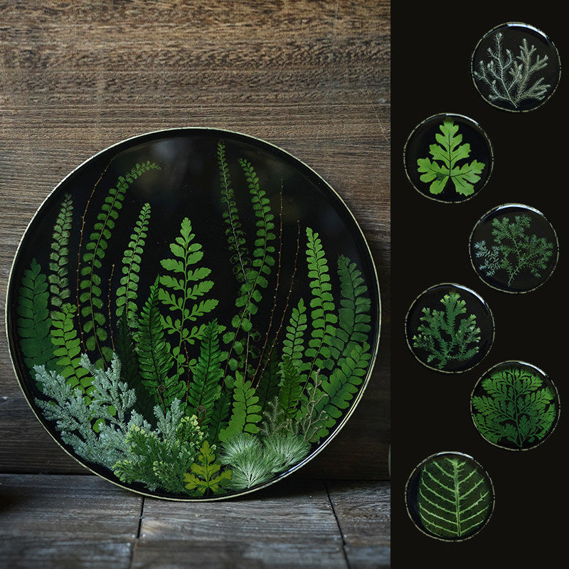 Botanical Fern Lacquer Plate — Natural Lacquer, 18K Gold Leaf Rim & Japanese Crystal Resin