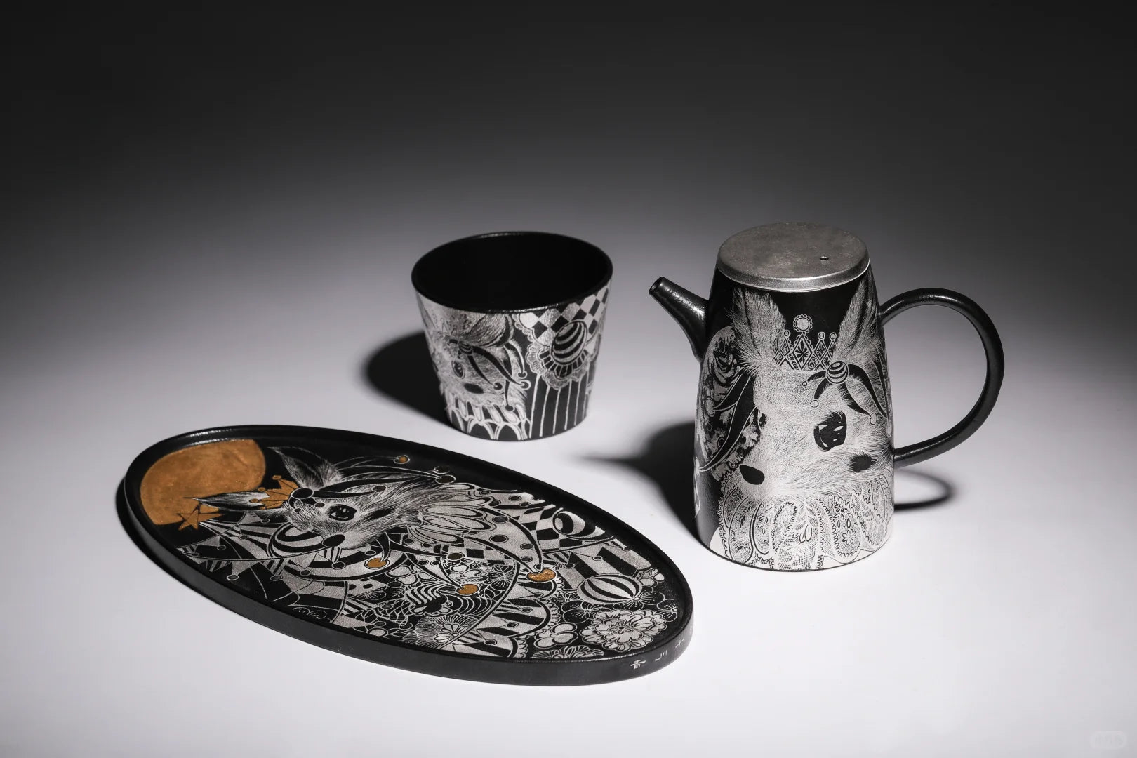 Handcrafted Silver Luster Ceramic Stein — Black Glaze, Crowned Fox Queen